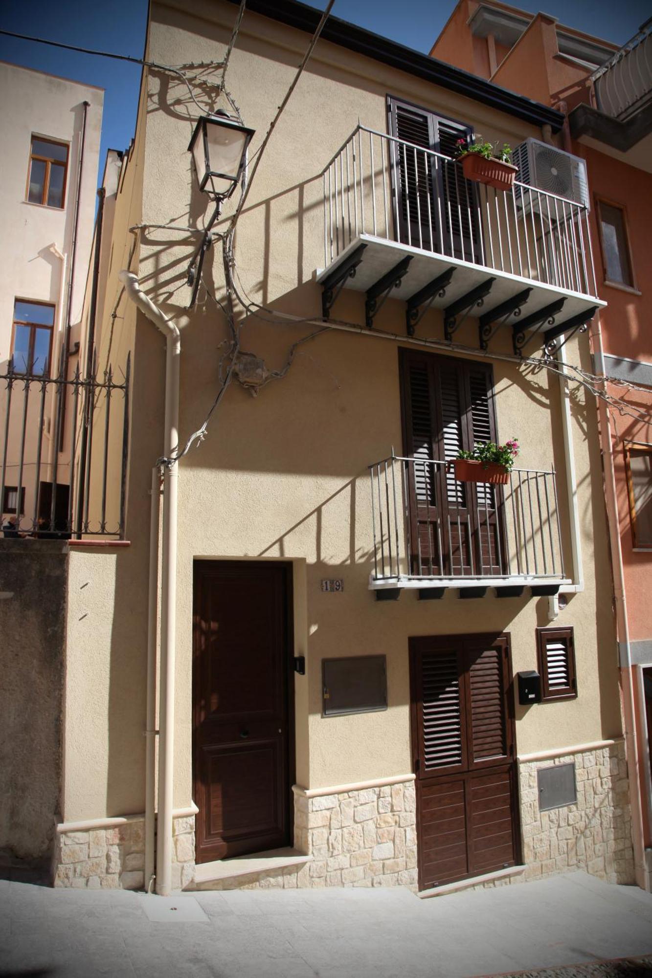 Hotel Il Carrettiere Termini Imerese Esterno foto